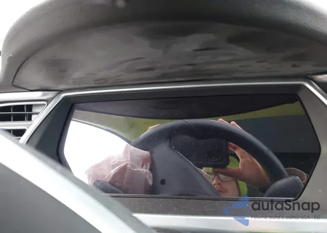 2013 Tesla Model S Performance из США, поврежденный, VIN 5YJSA1CP1DFP11637